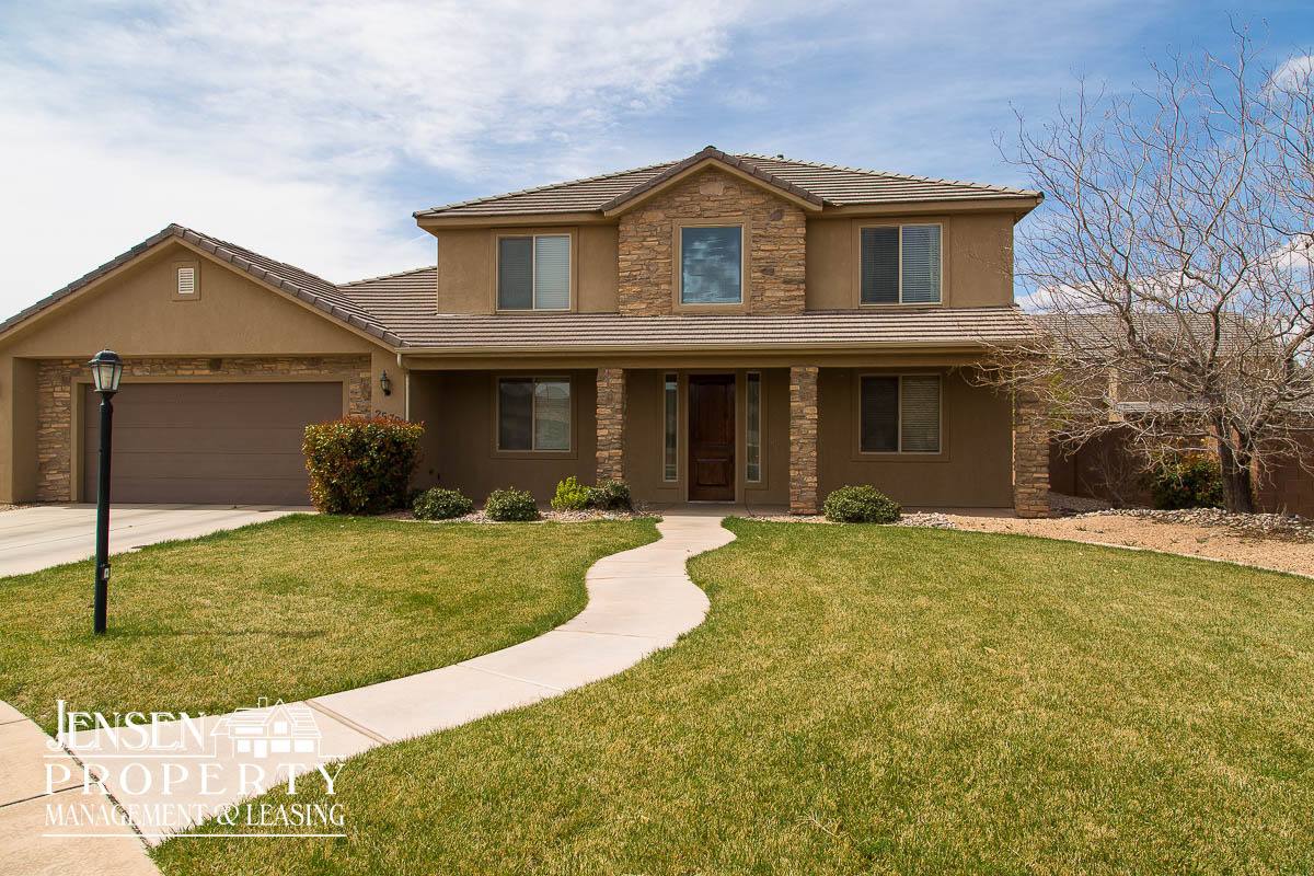 House for rent at 2570 Songbird Circle, Washington, UT 84780