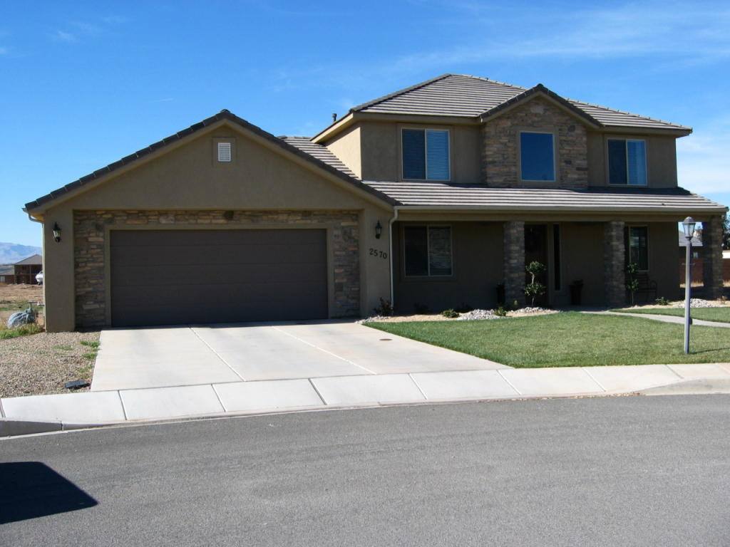 House for rent at 2570 Songbird Circle, Washington, UT 84780