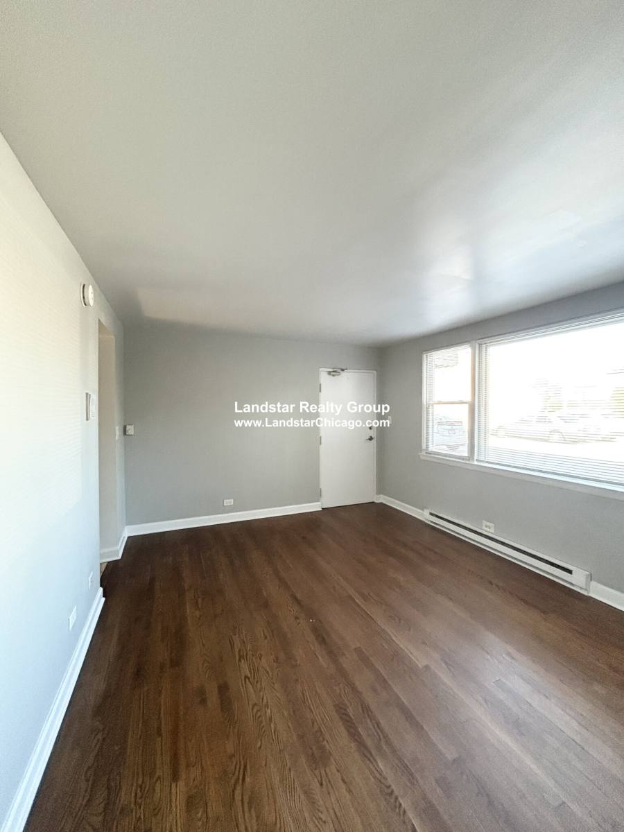 Apartment for rent at 76325 N Milwaukee Ave #1A, Niles, IL 60714