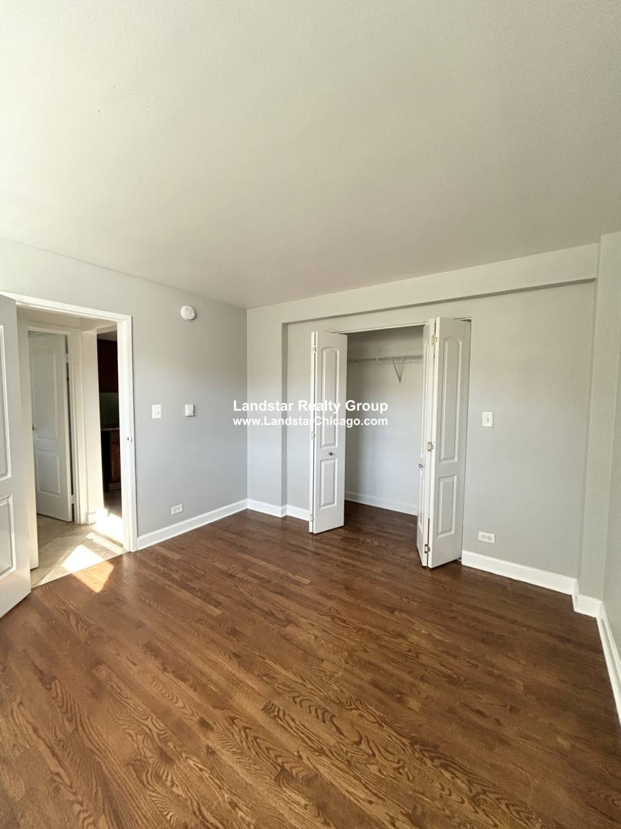 Apartment for rent at 76325 N Milwaukee Ave #1A, Niles, IL 60714