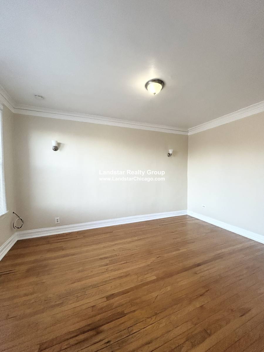 Apartment for rent at 1670 W Pratt #2B, Chicago, IL 60626