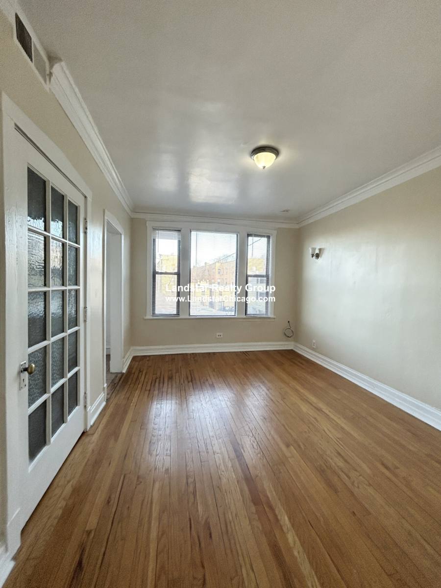 Apartment for rent at 1670 W Pratt #2B, Chicago, IL 60626