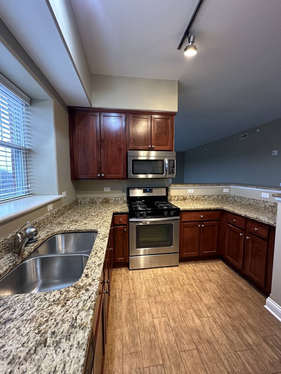 Apartment for rent at 2 Itasca Place #119, Itasca, IL 60143