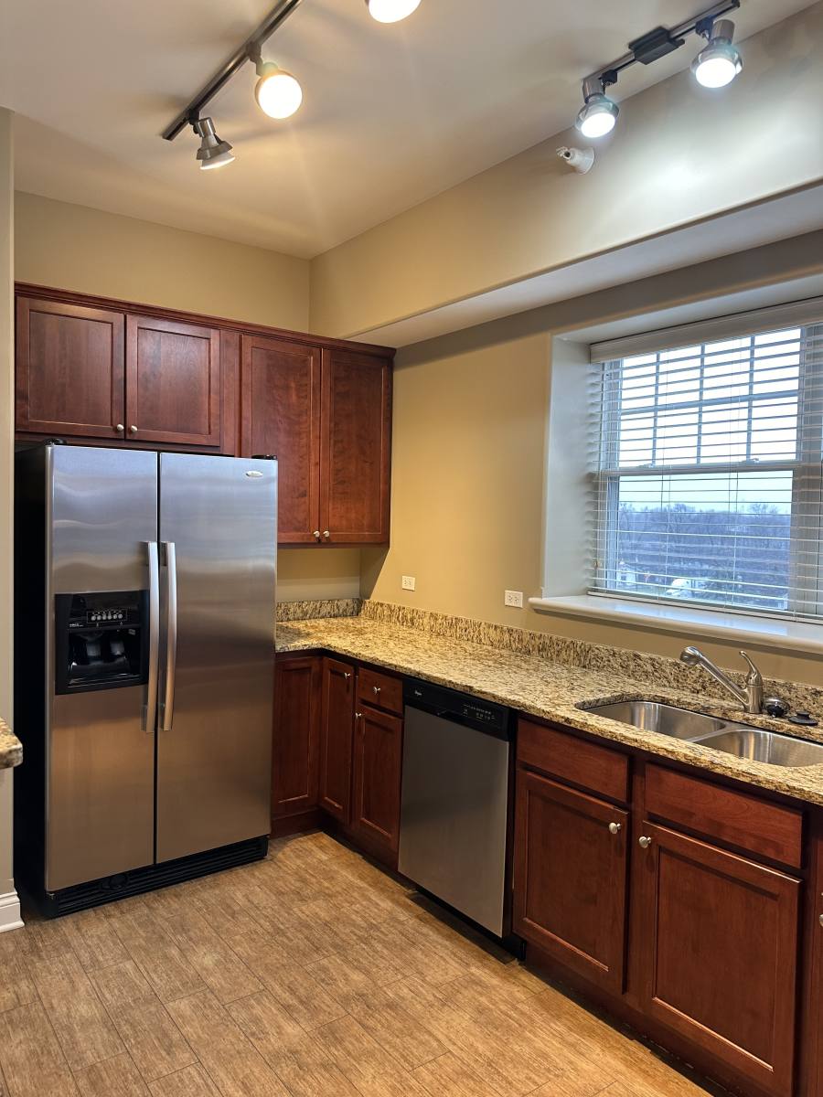 Apartment for rent at 2 Itasca Place #119, Itasca, IL 60143