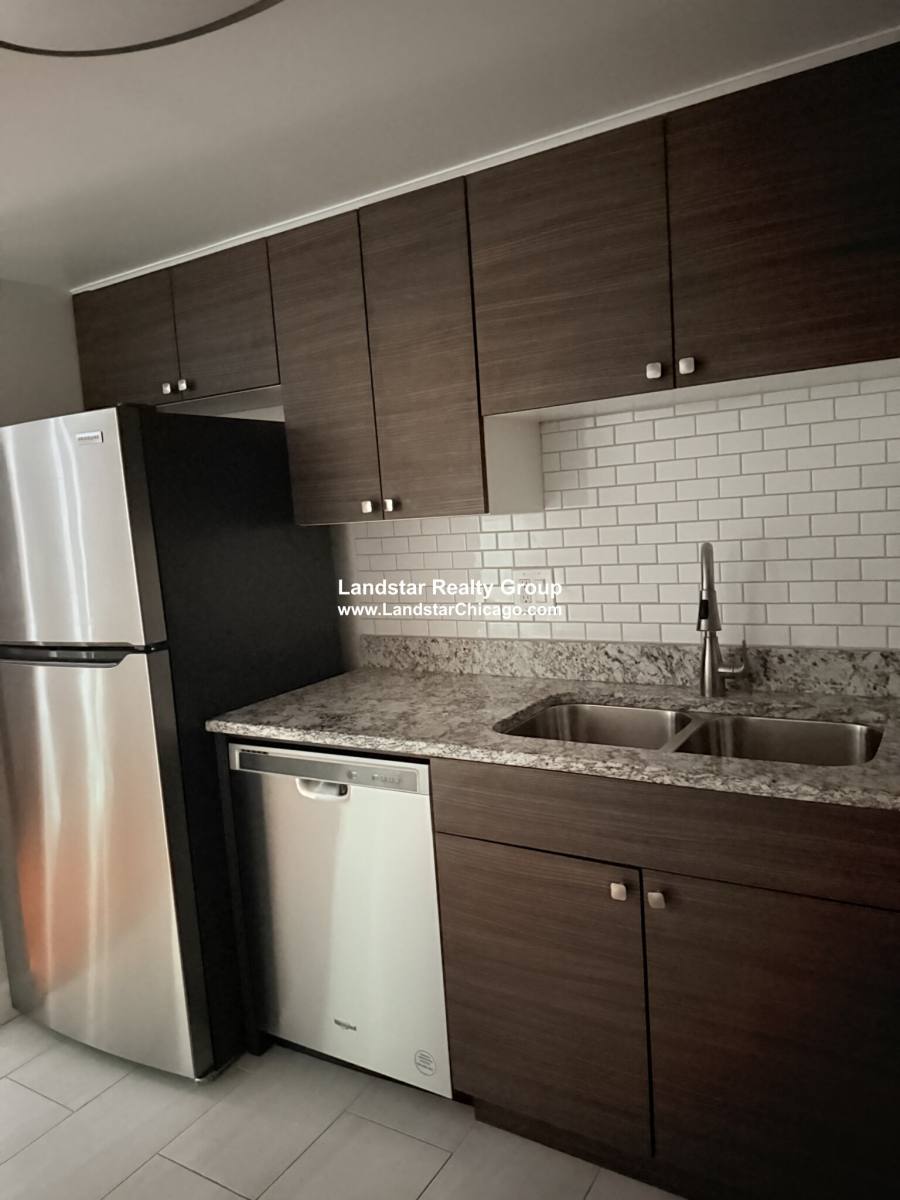 Apartment for rent at 525 Quentin Rd #104, Palatine, IL 60067