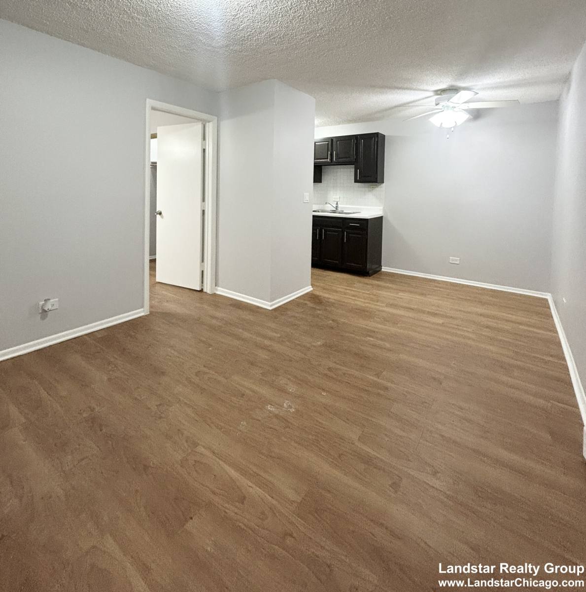Apartment for rent at 4612 N Beacon St #2F, Chicago, IL 60640