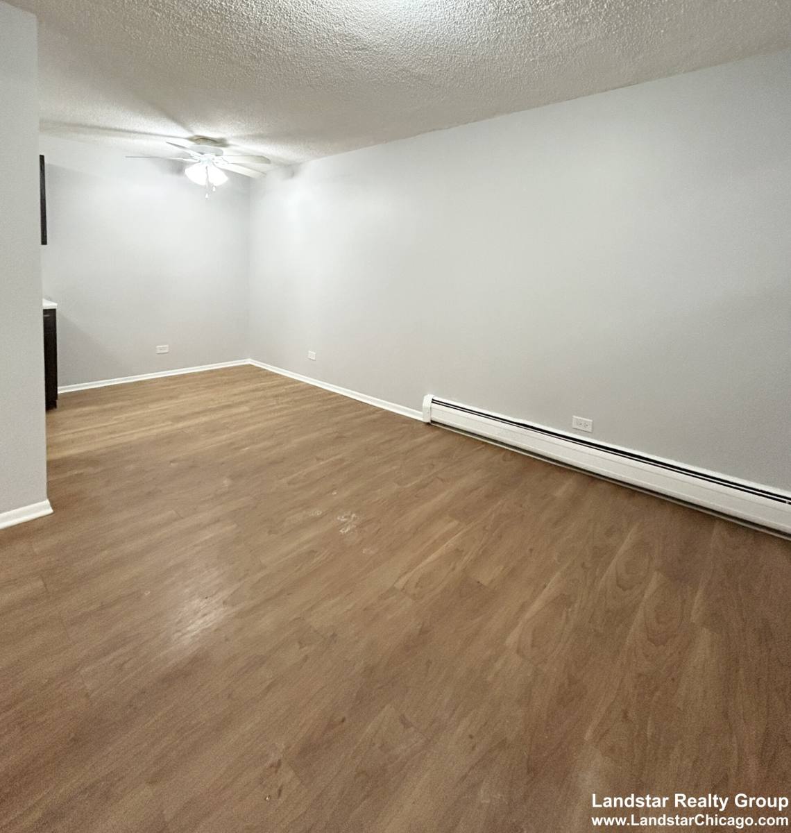 Apartment for rent at 4612 N Beacon St #2F, Chicago, IL 60640