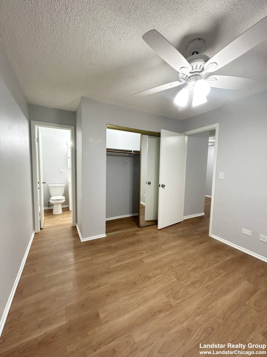 Apartment for rent at 4612 N Beacon St #2F, Chicago, IL 60640