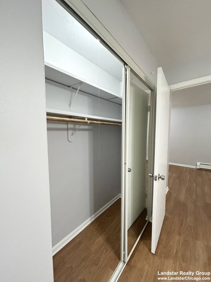 Apartment for rent at 4612 N Beacon St #3C, Chicago, IL 60640