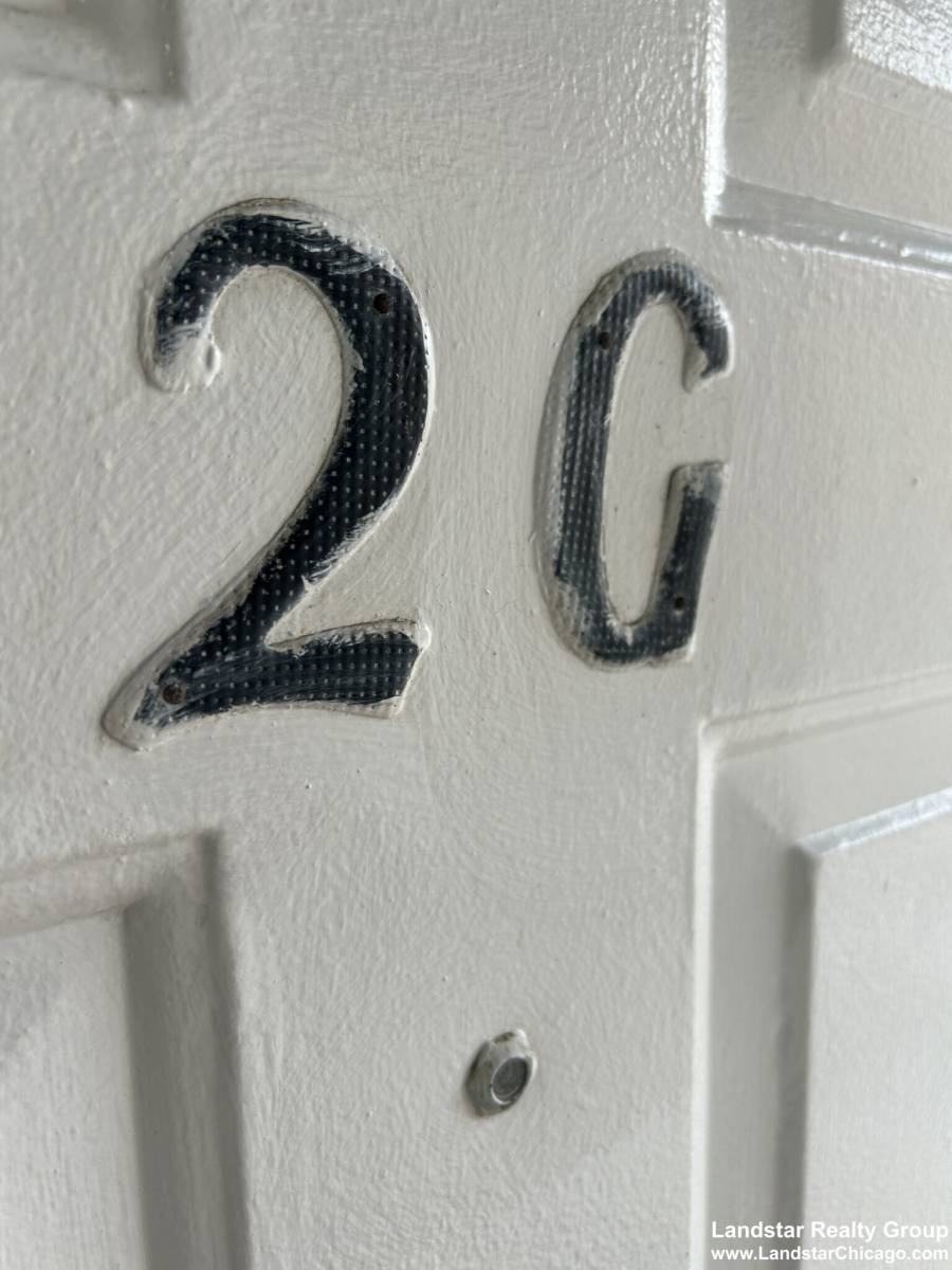 Apartment for rent at 4616 N Beacon St #2G, Chicago, IL 60640