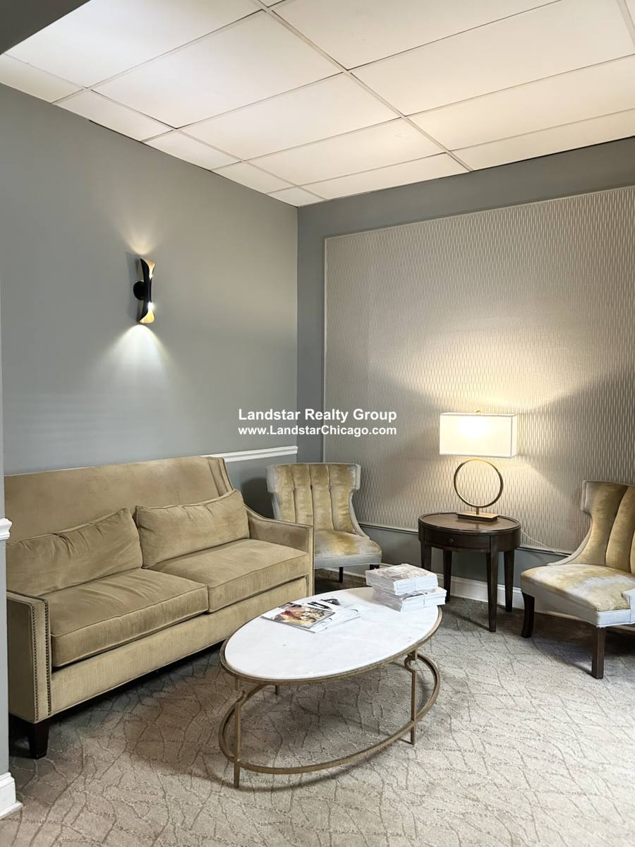Apartment for rent at 661 W Sheridan Rd #607, Chicago, IL 60613