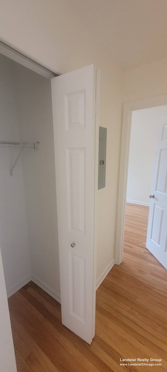 Apartment for rent at 4954 N Ridgeway Ave #1, Chicago, IL 60625