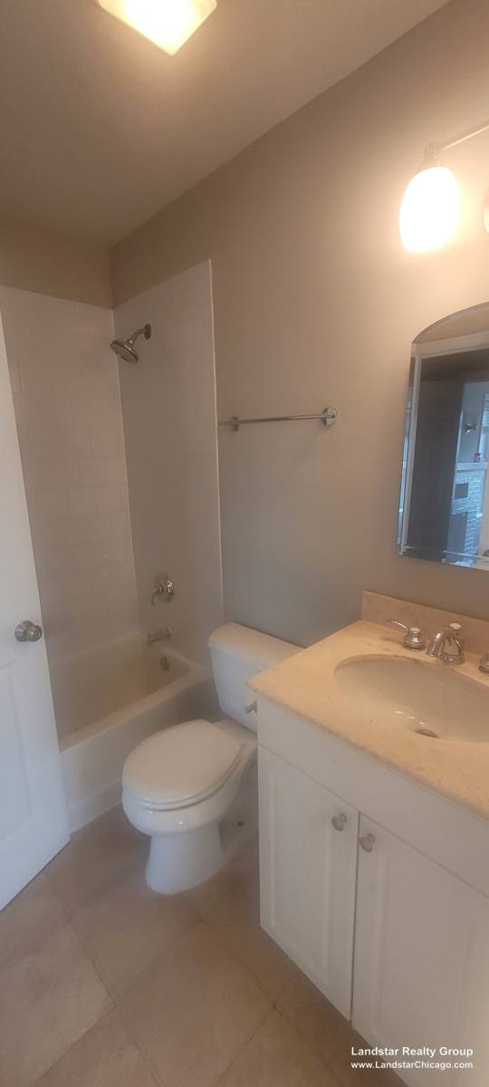 Apartment for rent at 3745 W Argyle St #1, Chicago, IL 60625