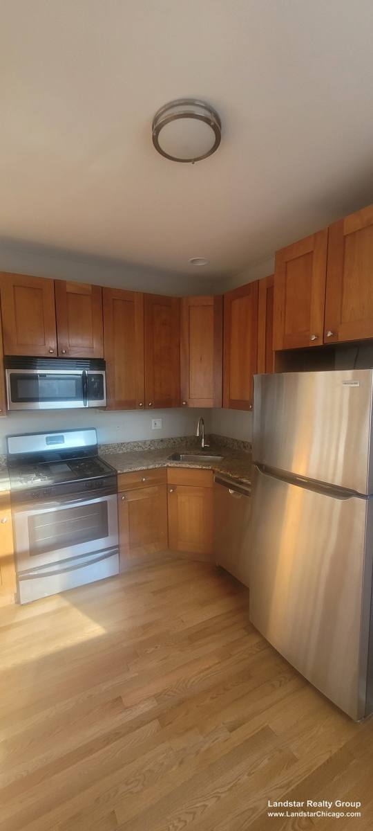 Apartment for rent at 3745 W Argyle St #1, Chicago, IL 60625