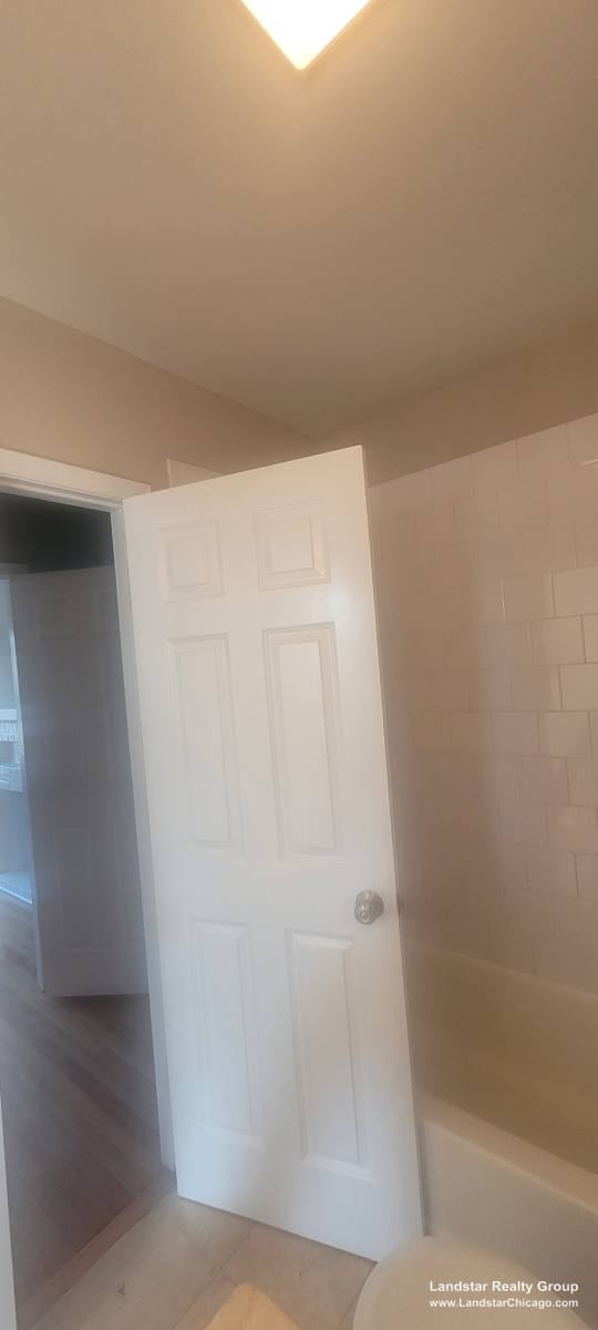 Apartment for rent at 3745 W Argyle St #1, Chicago, IL 60625