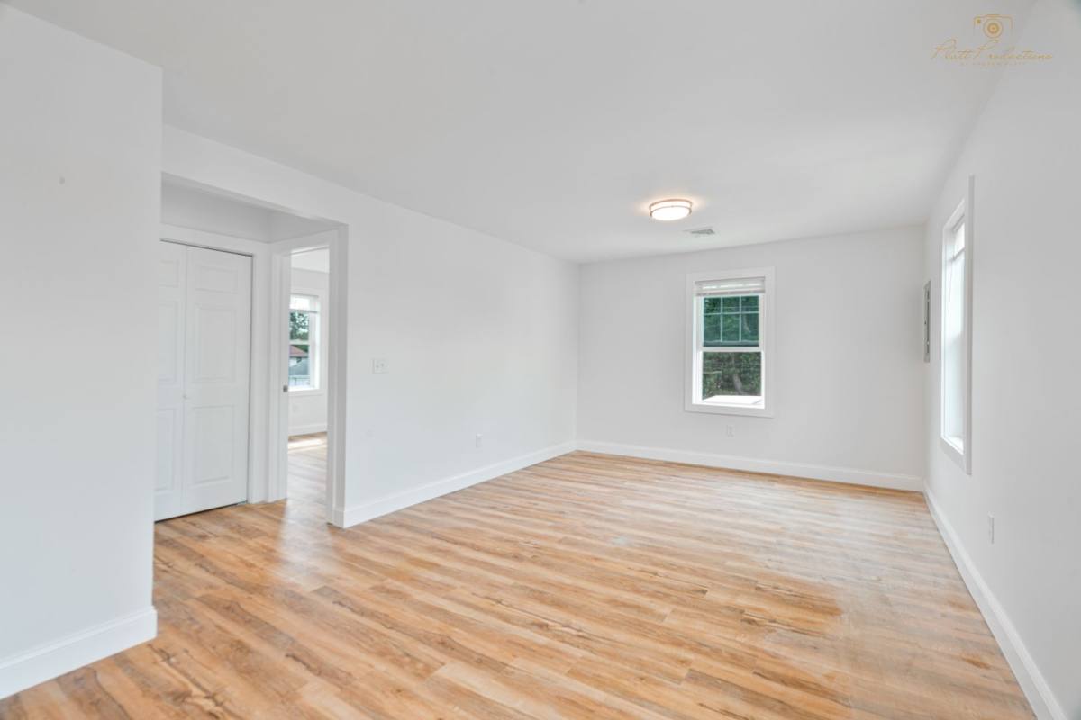 Townhouse for rent at 9 Colwell St, Cranston, RI 02920