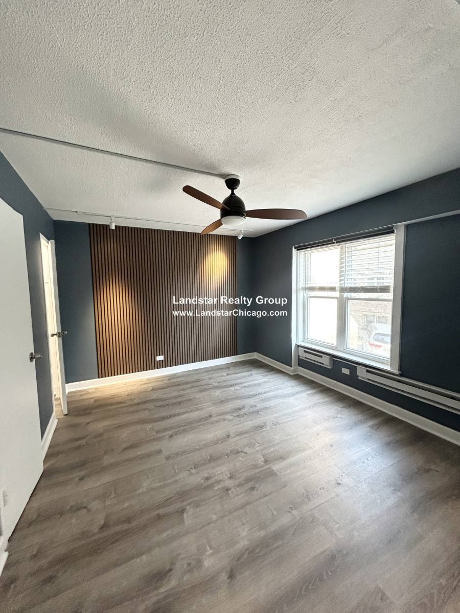 Apartment for rent at 7333 N Ridge #101, Chicago, IL 60626