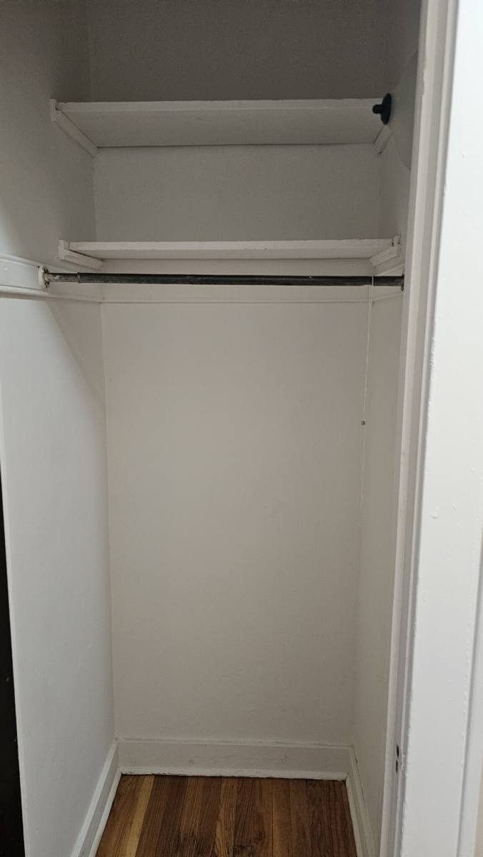 Apartment for rent at 1934 W Estes #1E, Chicago, IL 60626