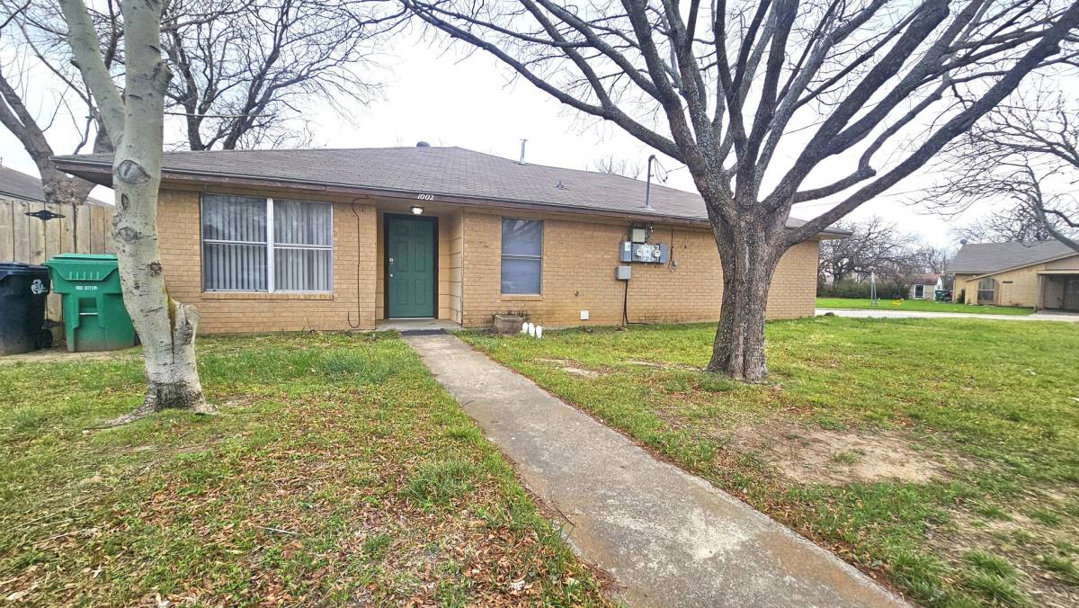 Apartment for rent at 1000 - 1002 Mulkey Lane, Denton, TX 76209