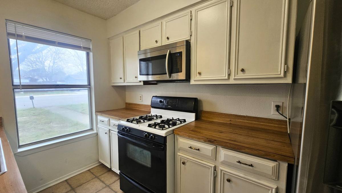 Apartment for rent at 1000 - 1002 Mulkey Lane, Denton, TX 76209