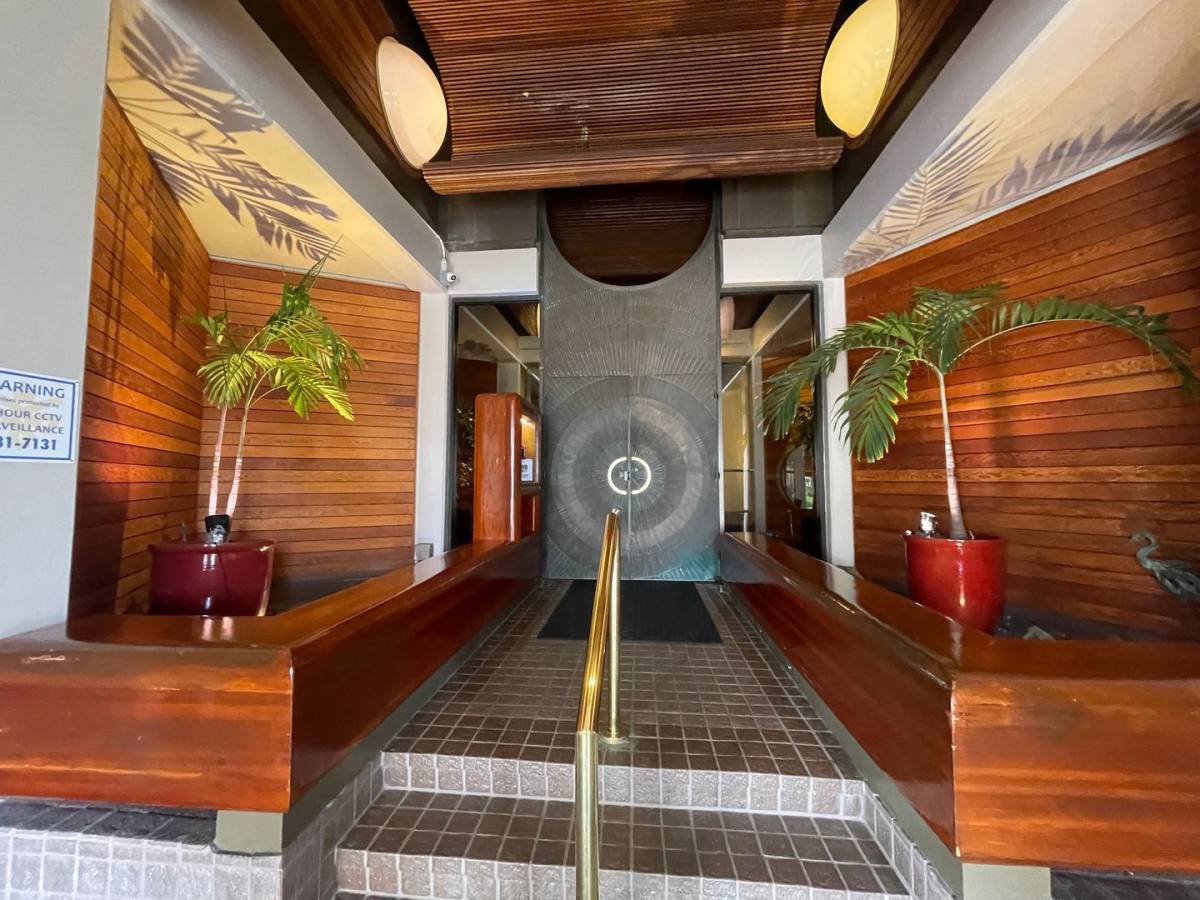 Apartment for rent at 1221 Victoria St, Honolulu, HI 96814