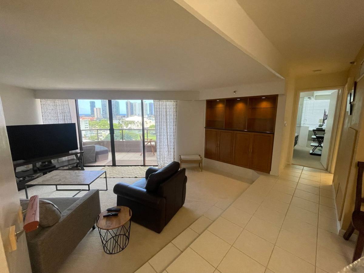 Apartment for rent at 1221 Victoria St, Honolulu, HI 96814