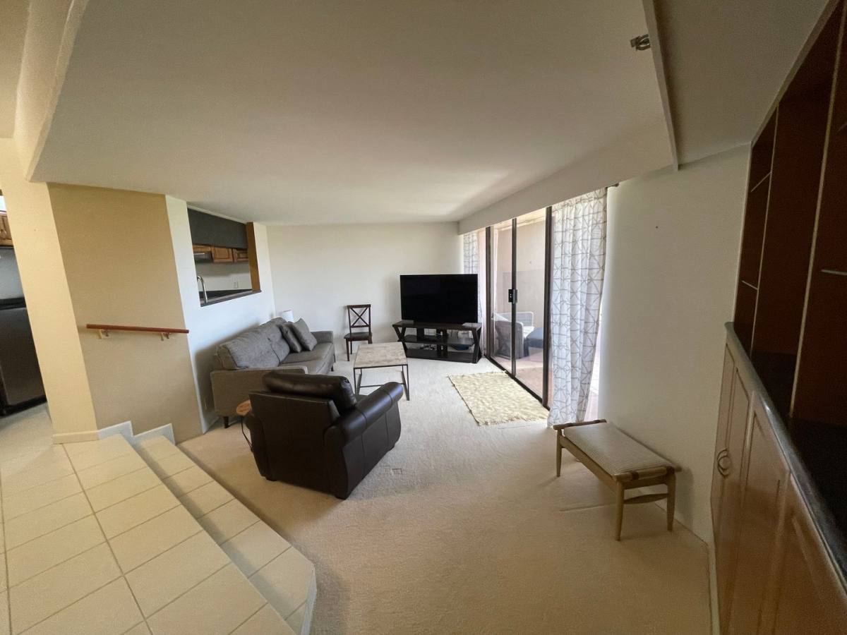 Apartment for rent at 1221 Victoria St, Honolulu, HI 96814