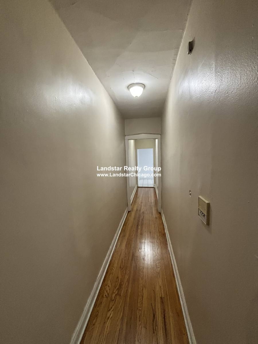 Apartment for rent at 550 Elmwood #1, Chicago, IL 60620