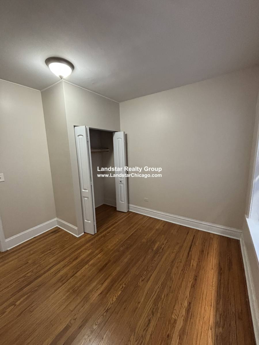 Apartment for rent at 550 Elmwood #1, Chicago, IL 60620