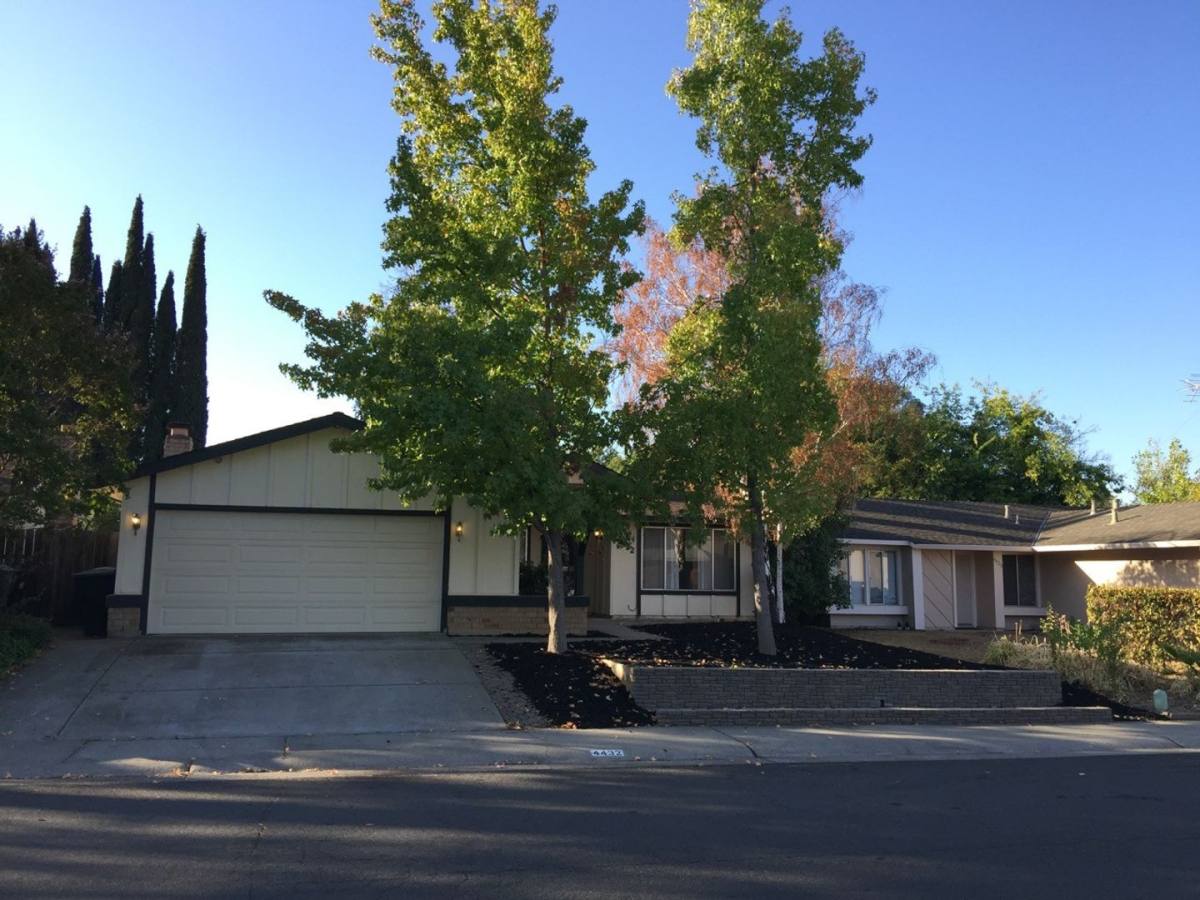 House for rent at 4432 Oxwood Dr, Sacramento, CA 95826