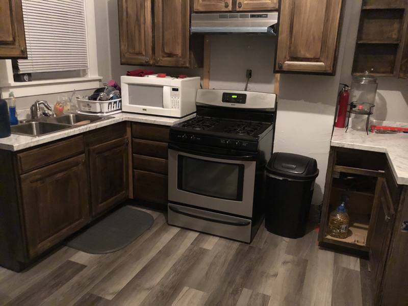 Apartment for rent at 907 Chartiers Ave #2, McKees Rocks, PA 15136
