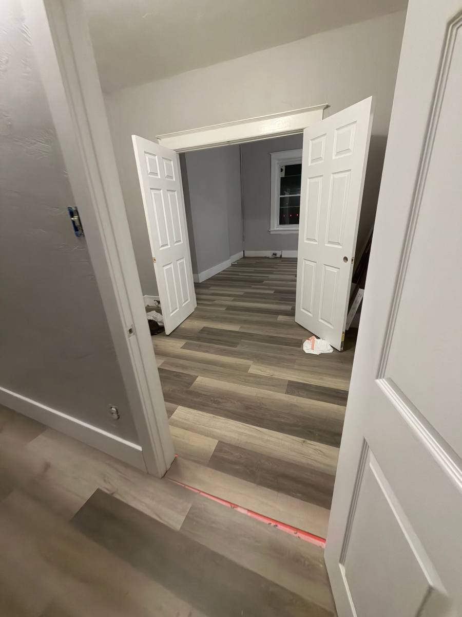 Apartment for rent at 907 Chartiers Ave #2, McKees Rocks, PA 15136