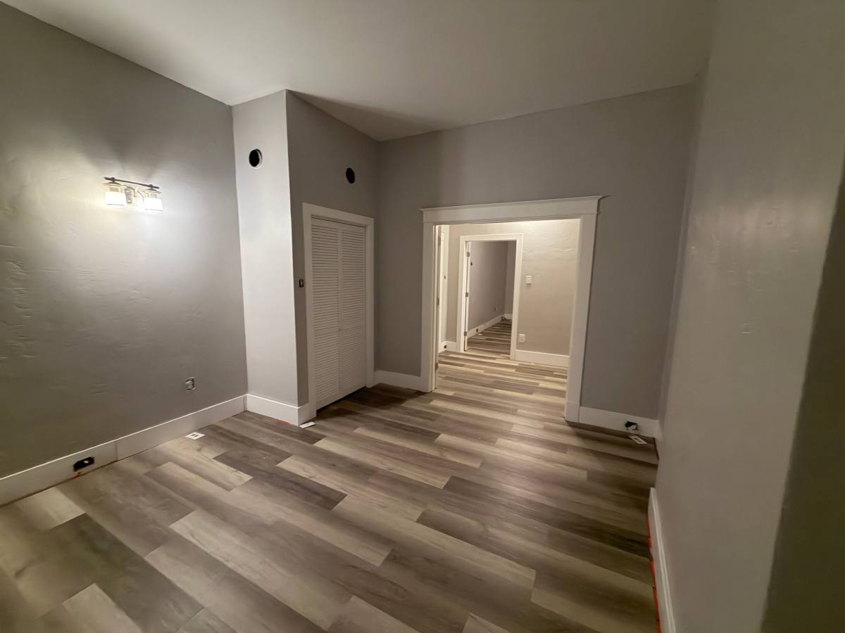 Apartment for rent at 907 Chartiers Ave #2, McKees Rocks, PA 15136