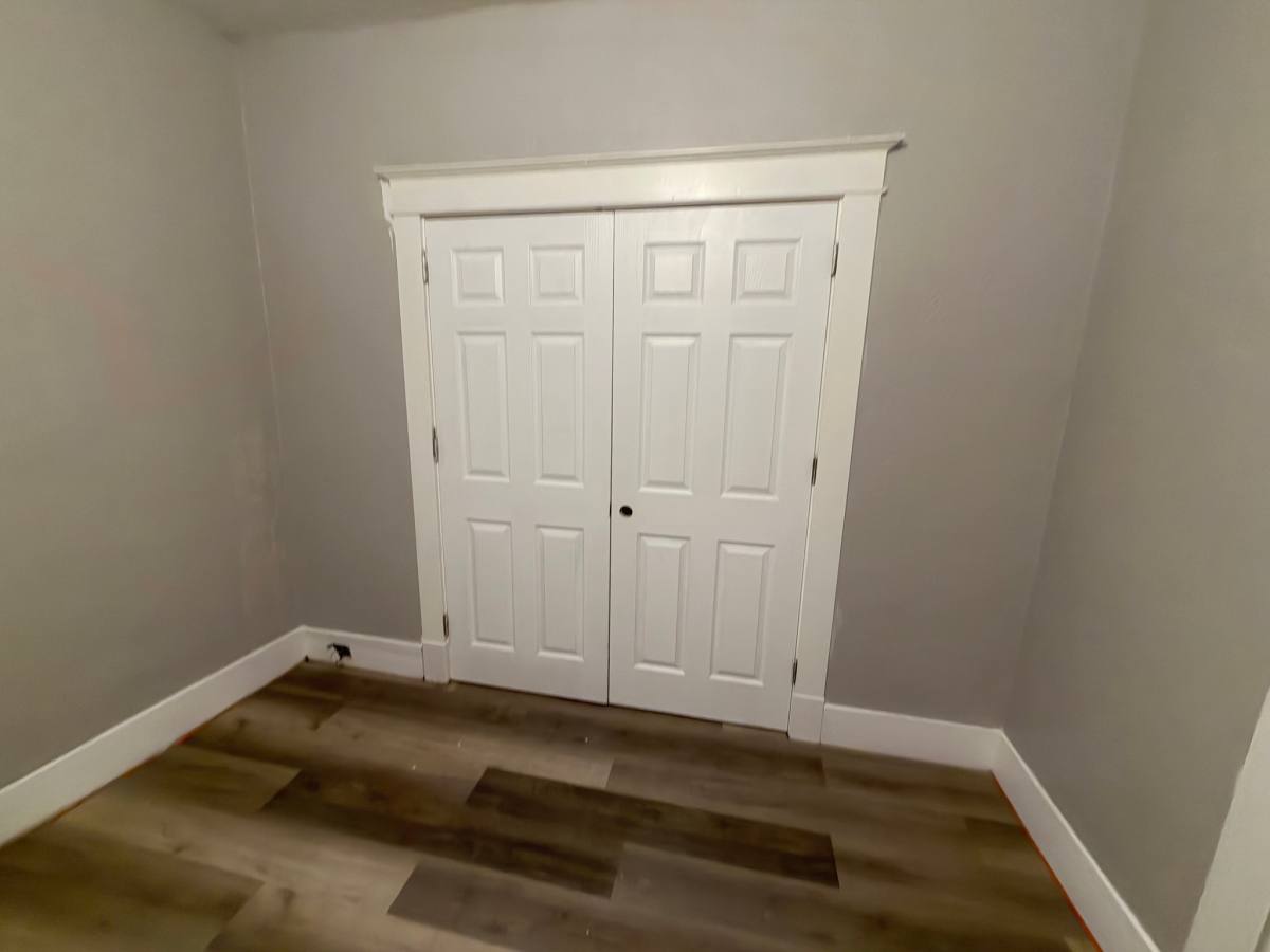 Apartment for rent at 907 Chartiers Ave #2, McKees Rocks, PA 15136