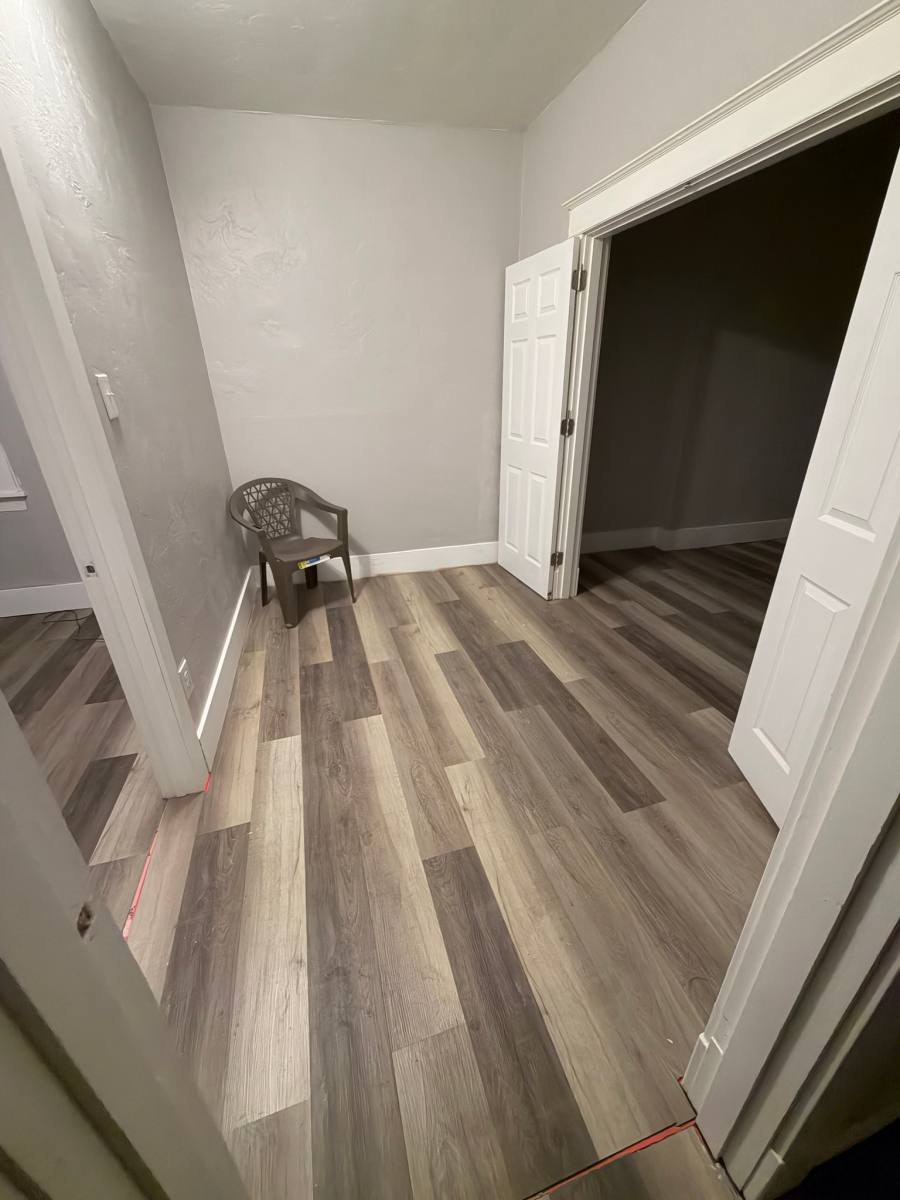 Apartment for rent at 907 Chartiers Ave #2, McKees Rocks, PA 15136
