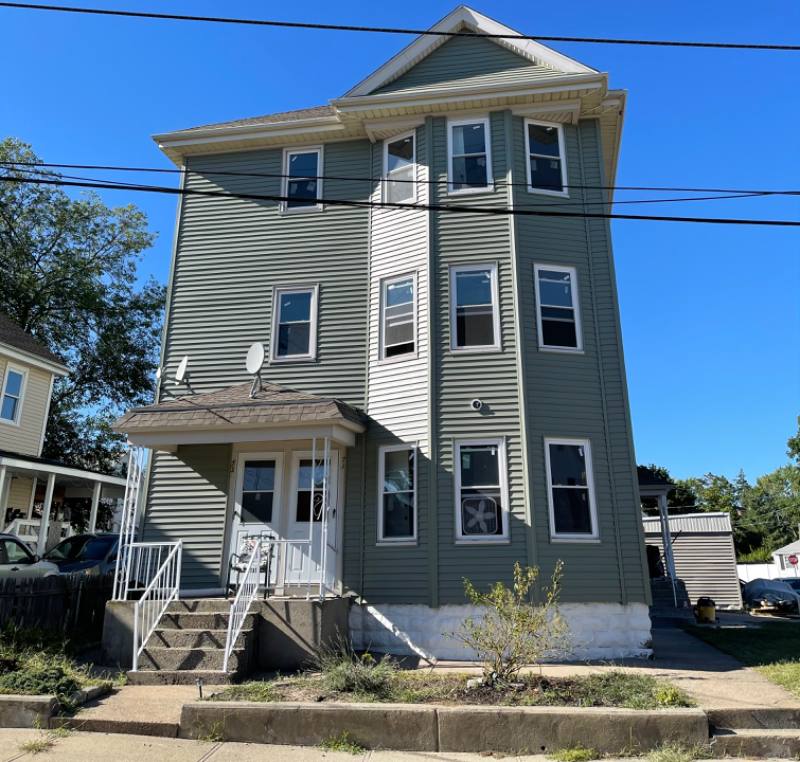 73 Fairview Ave #2, Pawtucket, RI 02860