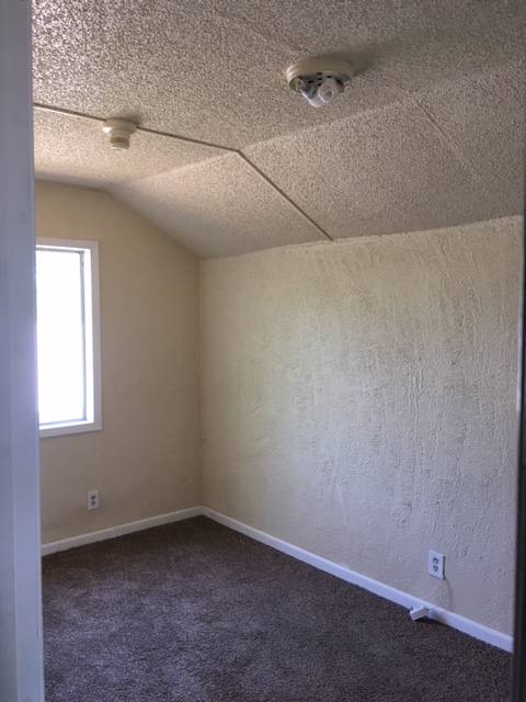 Apartment for rent at 1118 N Yosemite, Fresno, CA 93728