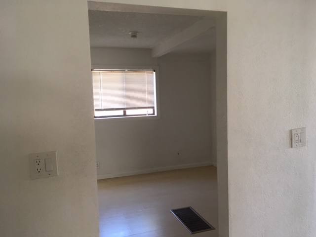 Apartment for rent at 1118 N Yosemite, Fresno, CA 93728