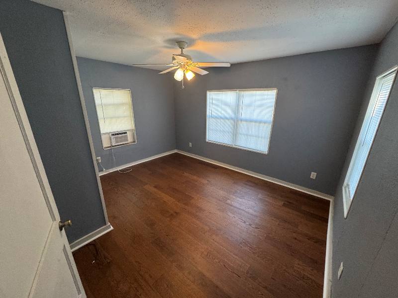 1700 Ave H, Bay City, TX 77414 - House for Rent - Image 3