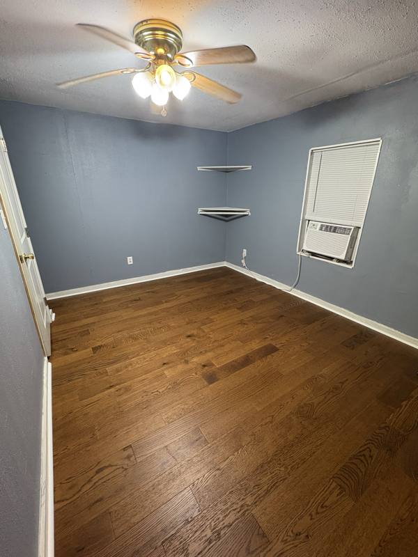 1700 Ave H, Bay City, TX 77414 - House for Rent - Image 6