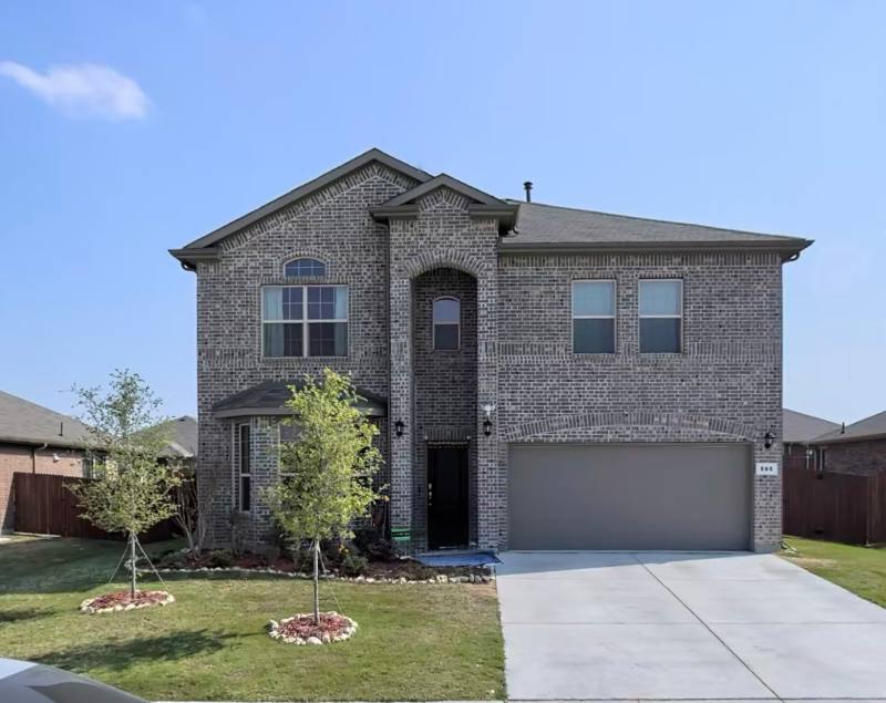 House for rent at 565 Lindisfarne Lane, Fort Worth, TX 76131