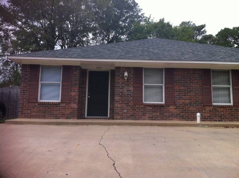 Townhouse for rent at 1813 Jefferson, Texarkana, AR 71854