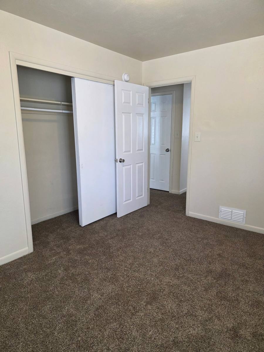 Apartment for rent at 238 Terry Ave #1, Billings, MT 59101