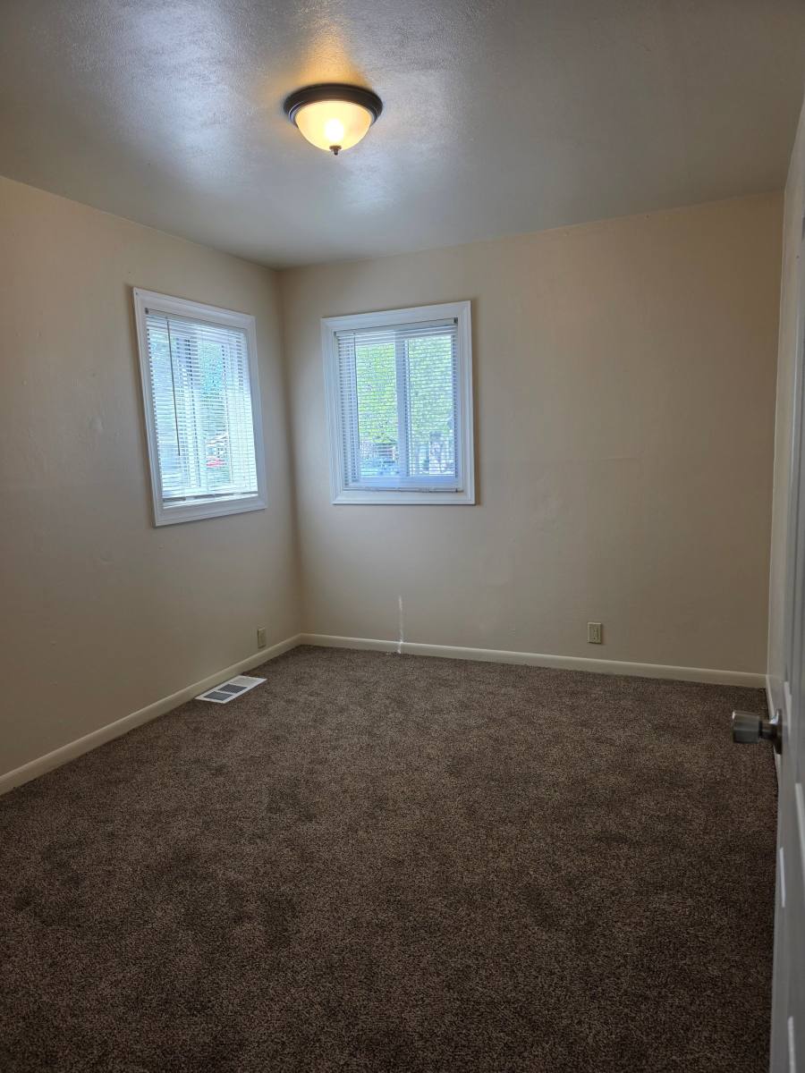 Apartment for rent at 238 Terry Ave #1, Billings, MT 59101