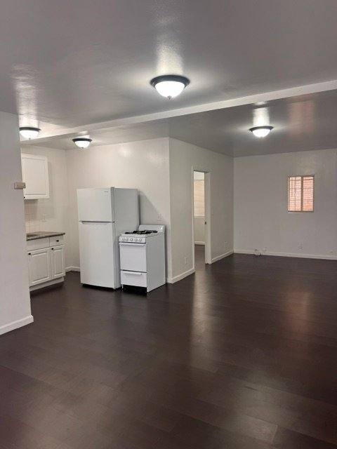 Apartment for rent at 3711 S Western Ave #9, Los Angeles, CA 90018