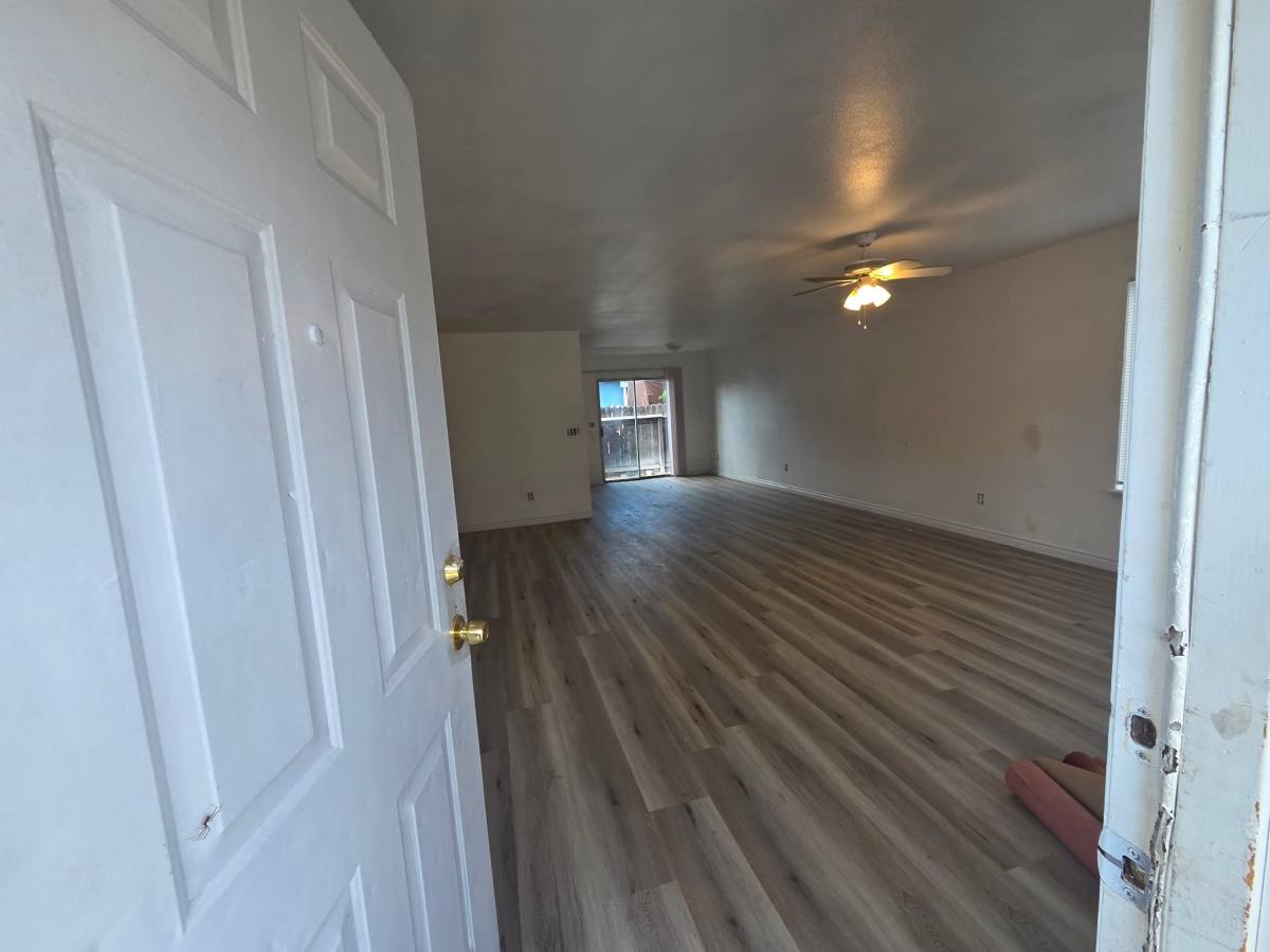 Apartment for rent at 508 S Dearing Ave #101, Fresno, CA 93702