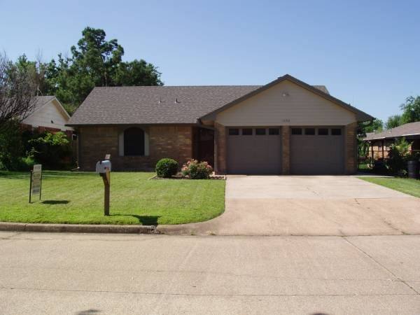 House for rent at 1032 NW 8th St, Oklahoma City, OK 73160