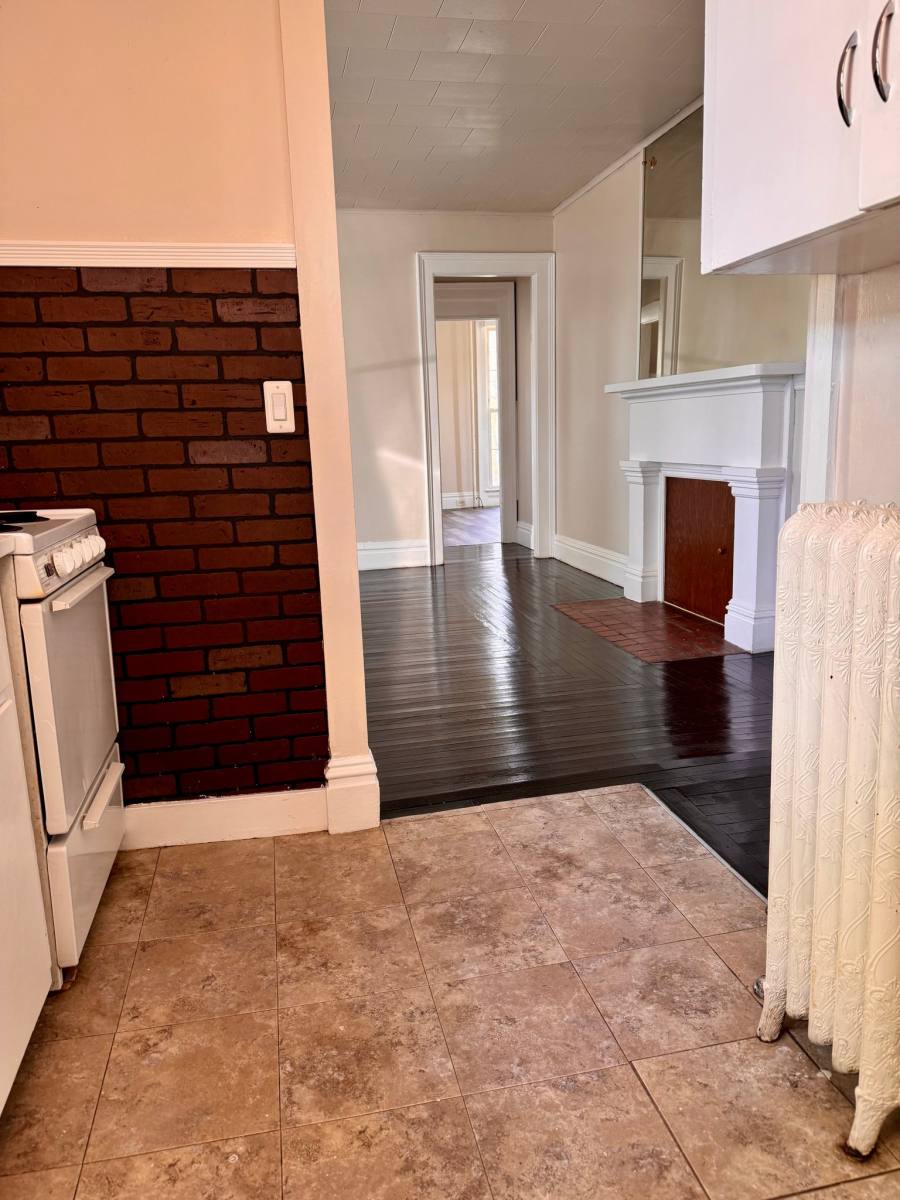 Apartment for rent at 462 Middle Turnpike E #1A, Manchester, CT 06040