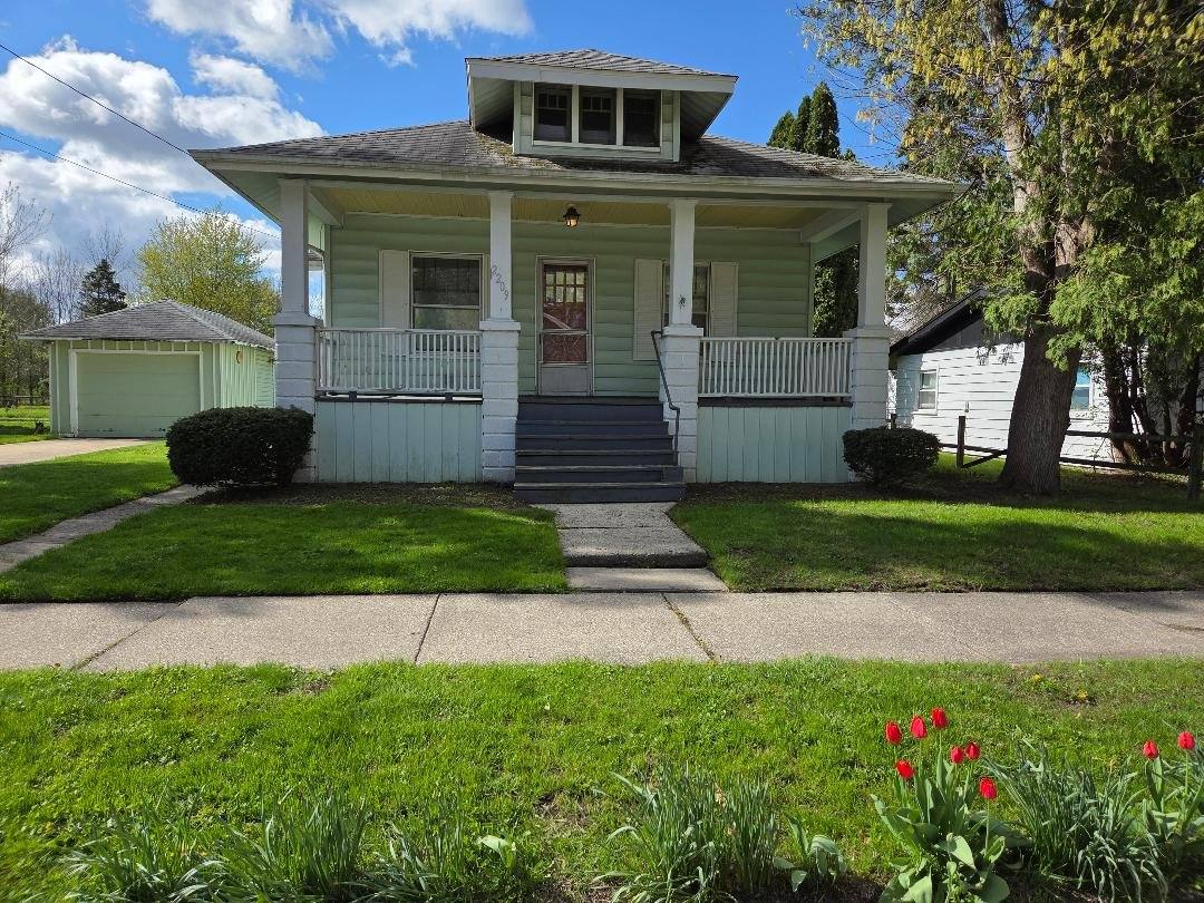 House for rent at 2209 Cooper Ave, Saginaw, MI 48602