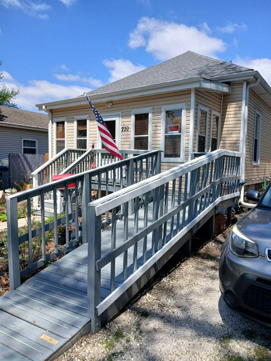 House for rent at 730 E Jefferson St, Morris, IL 60450